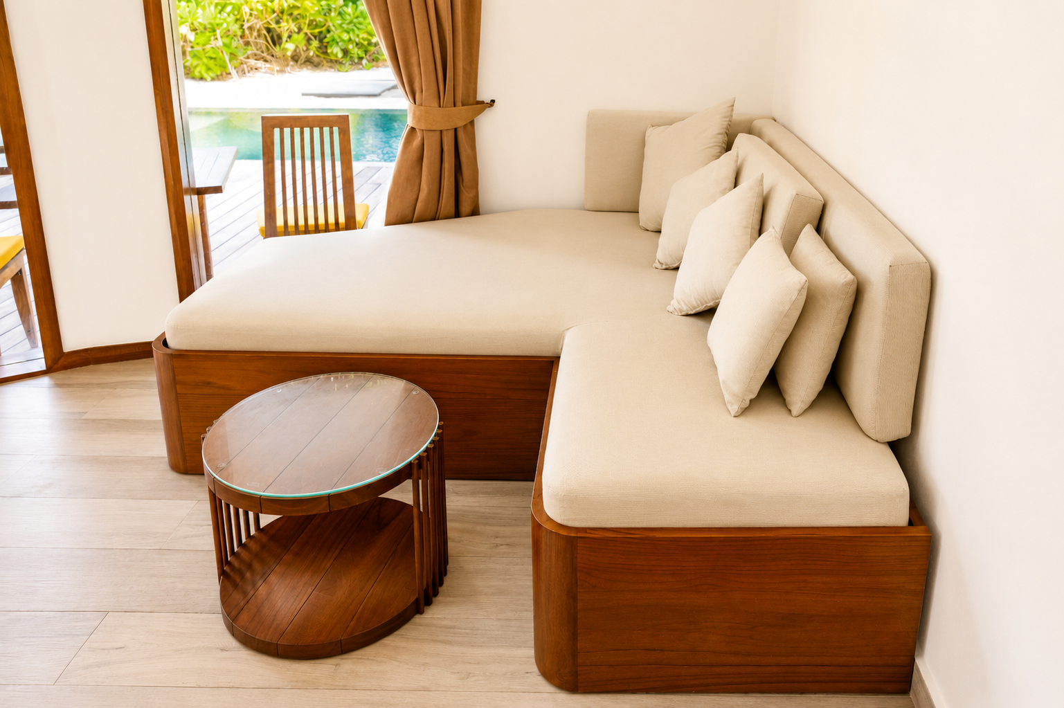 Velavaru Beach Infinity pool villa extra bed sofa
